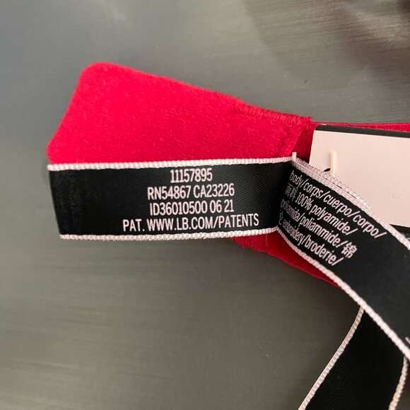 Victoria's Secret Very Sexy Shine Strappy Bra - Picture 10 of 11